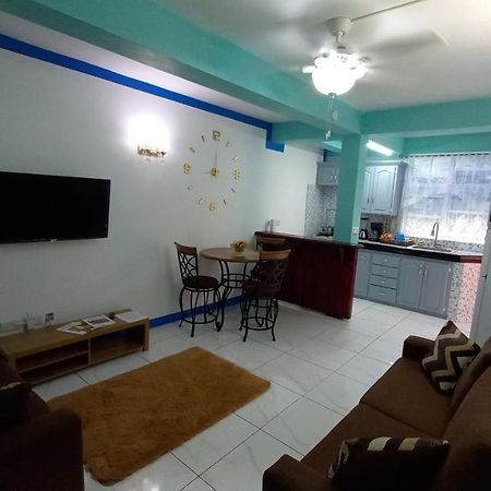 Cozy Vacation Retreat With Free Parking Leilighet Roseau Eksteriør bilde