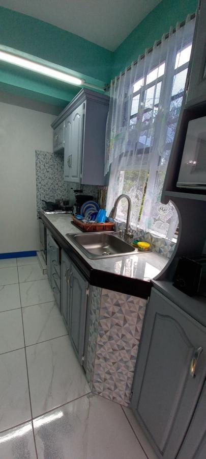 Cozy Vacation Retreat With Free Parking Leilighet Roseau Eksteriør bilde